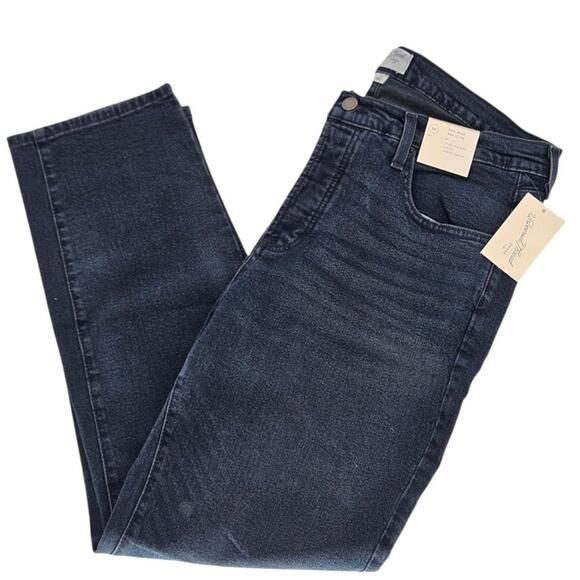 Universal Thread 80's Mid Rise Slimming Jeans Stretchy Country Womens Sz 16 NEW - Picture 1 of 9